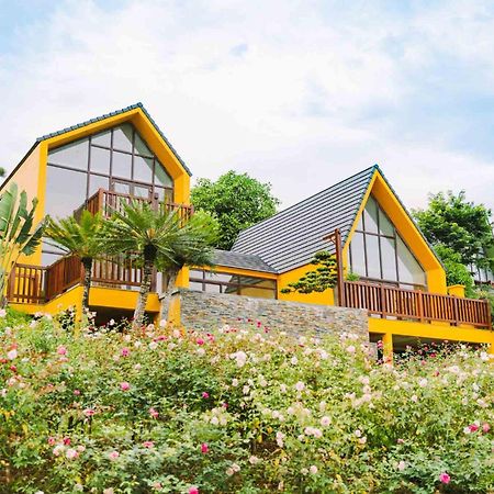 Legacy Hill Resort & Villas Hòa Bình Exterior foto